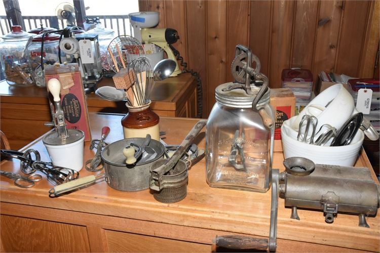 Group Vintage Kitchen Articles