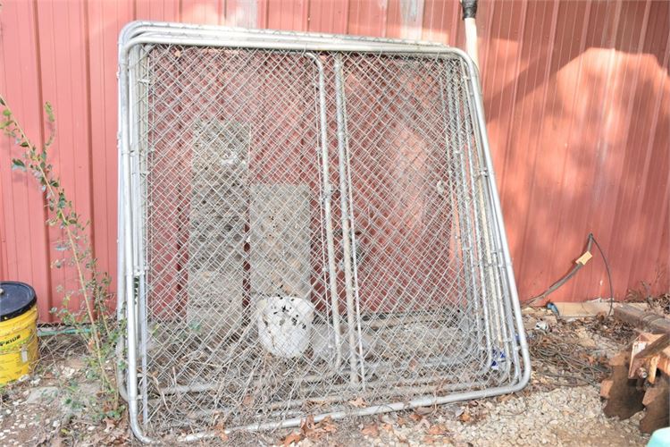 Chain-link Pet Containment