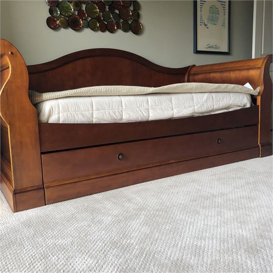 Twin Size Trundle Bed