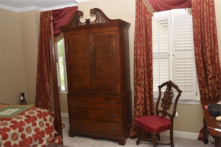 Georgian Style Burlwood Linen Press