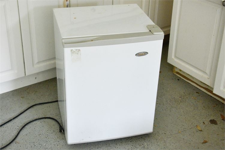 HAIER Refrigerator