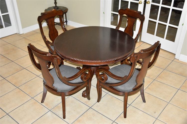 Classical Style Mahogany Dining Table with Four Chairs