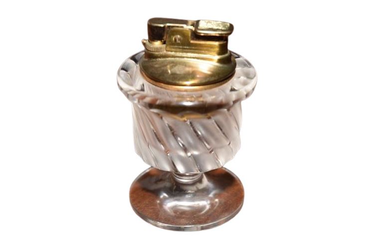 LALIQUE  "Smyrne' Crystal Cigarette Lighter