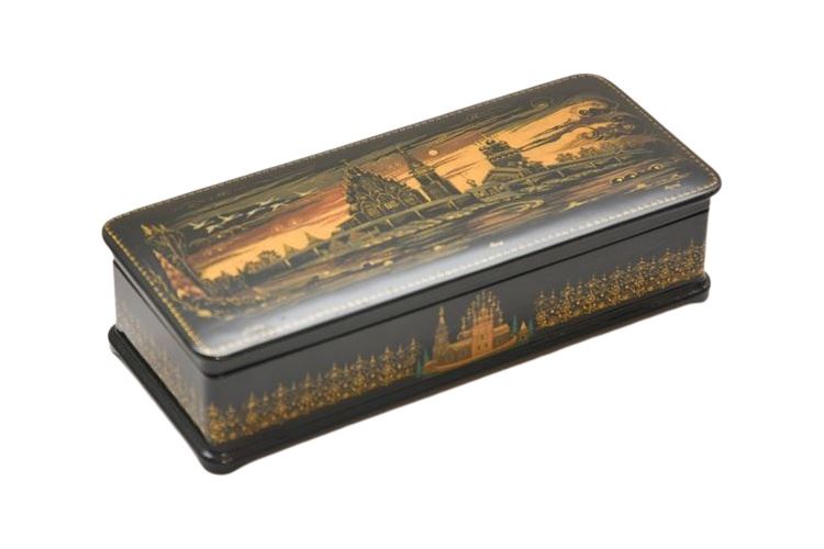 Russian "KHOLUI" Lacquerware Box & Lid