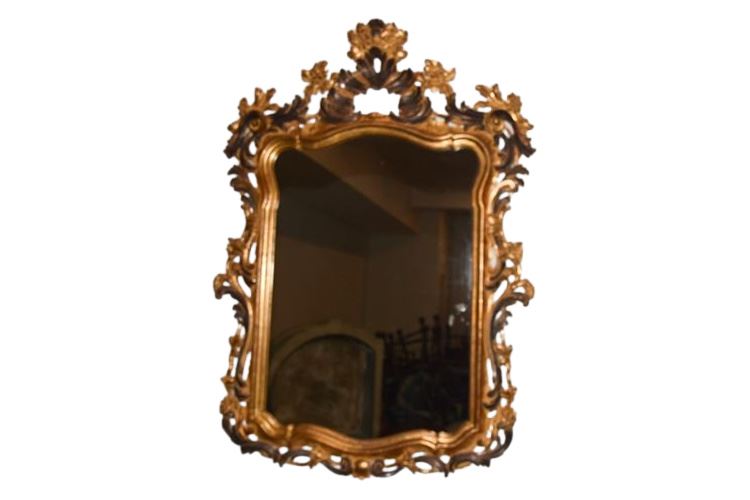 Fine Italian Two Tone Giltwood Carved Mirror