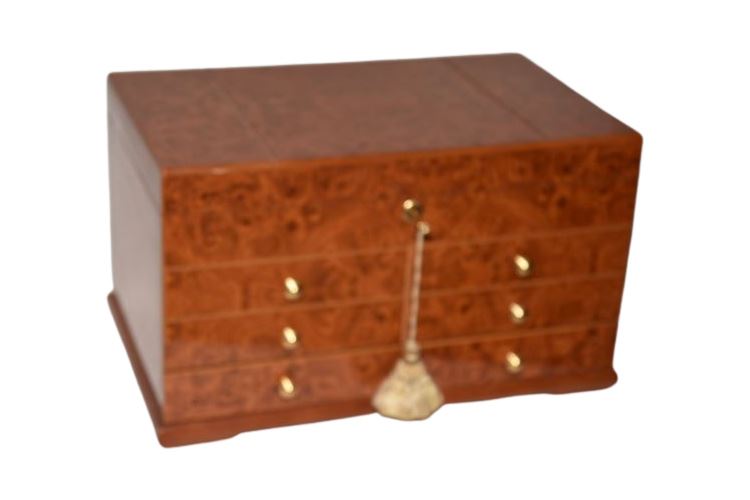 Fine Quality Burlwood Humidor