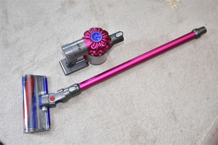 DYSON Vacuum