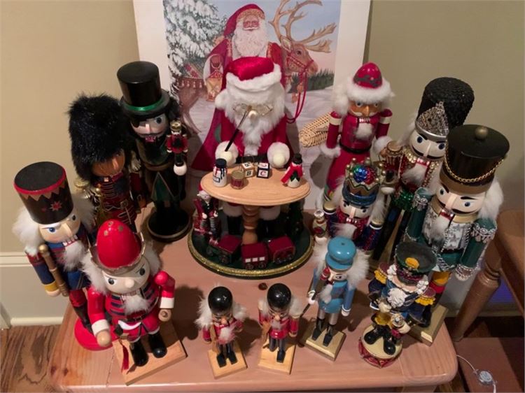 Group Lot Of Nutcrackers