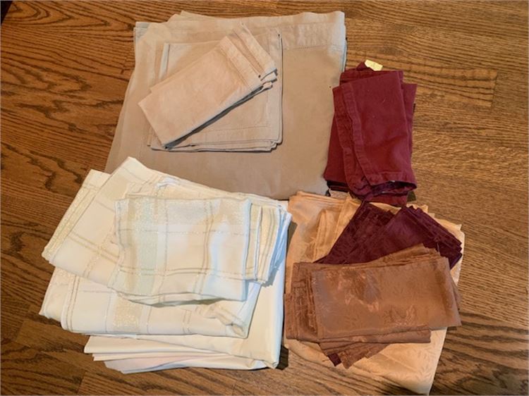 Group Lot Of Table Linens