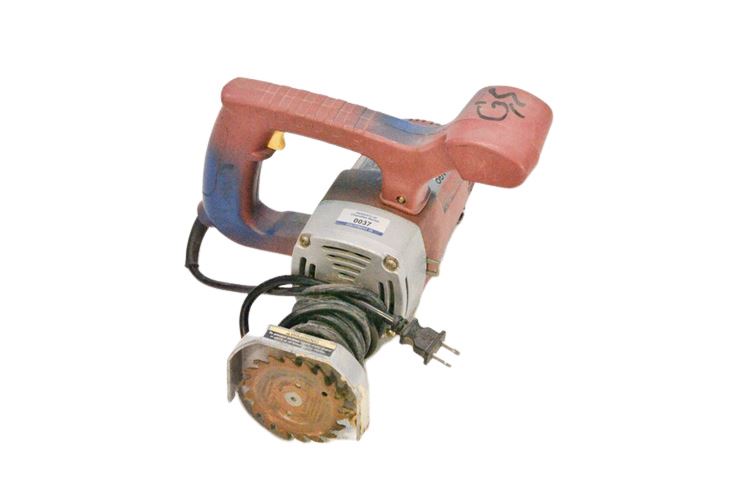 CHICAGO ELECTRIC 3-3/8" Toe Kick Saw