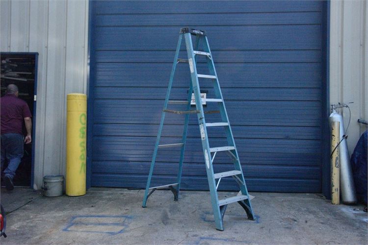 8 FT Ladder