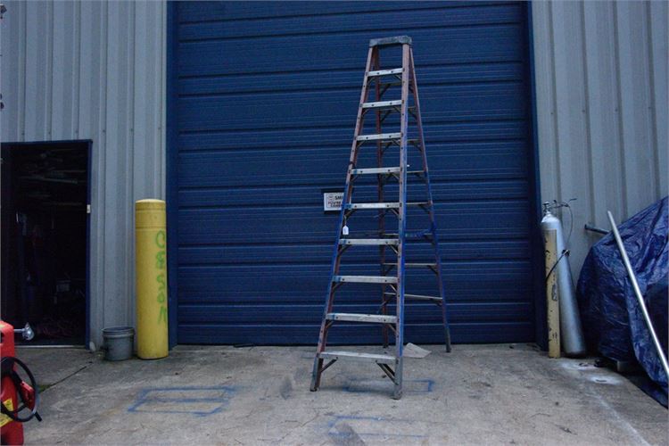 10 FT Ladder