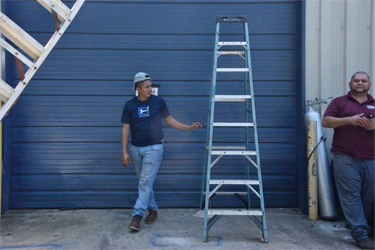 8 FT Ladder