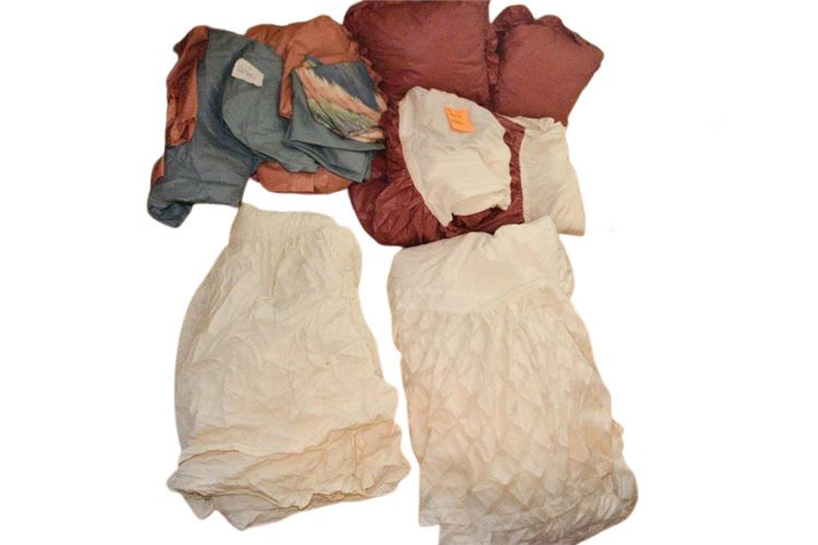 Group Lot Of Bedding