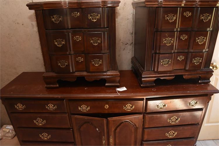 Mahogany Dresser and Two Nightstands