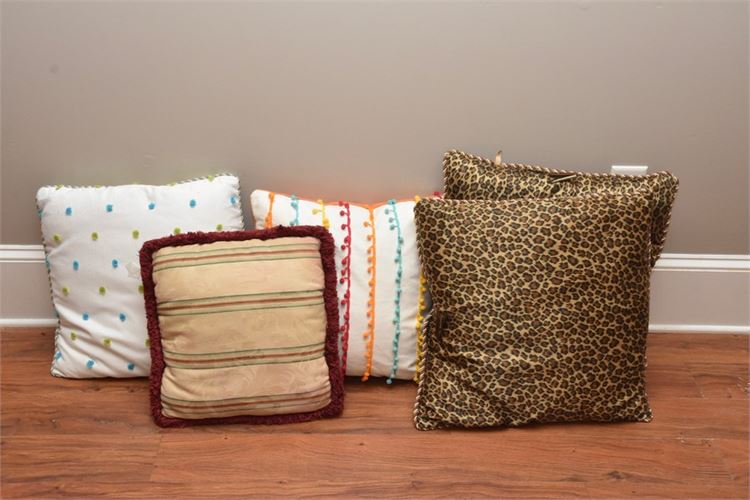 Group Lot Of Decorative Pillows