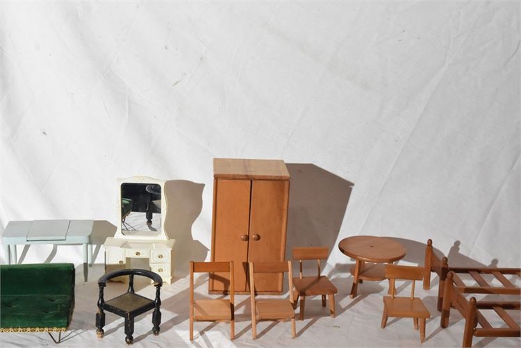 Group Collectable HALLS & STROMBECKER Doll Furniture