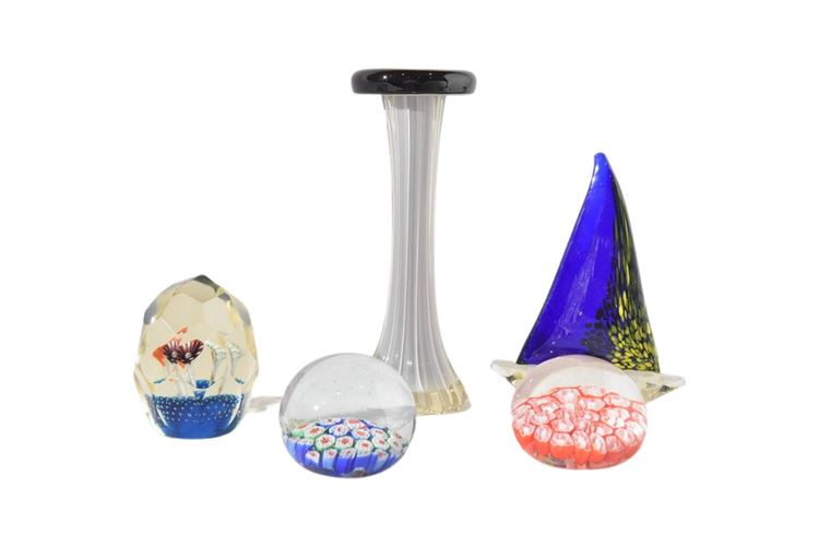 Group Art Glass Paperweights & Decorative Objects