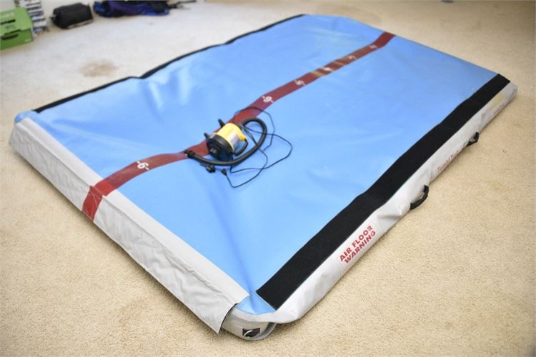 TUMBL TRAK Inflatable Pad