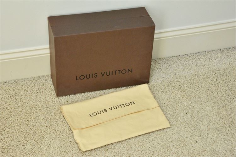 LOUIS VUITTON Packaging
