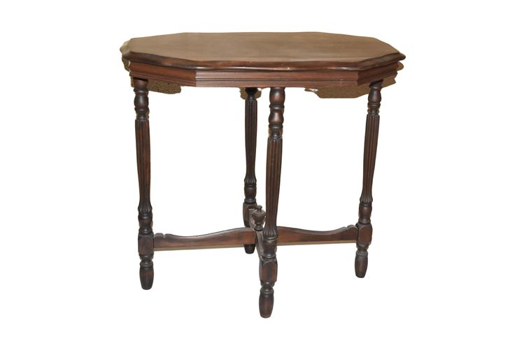 Octagonal Table With Stretcher Base