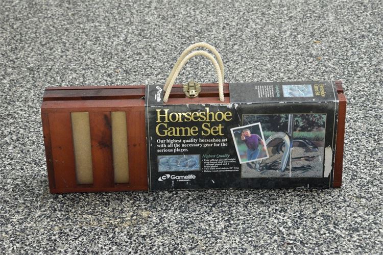 Horseshoe Game Set