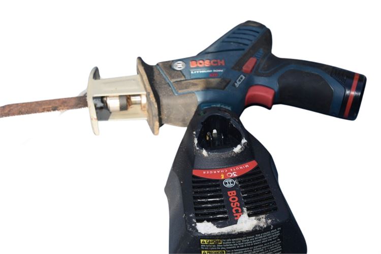 BOSCH Saw W/ Charger