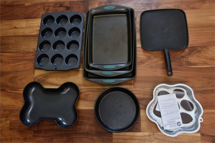 Group Baking Pans