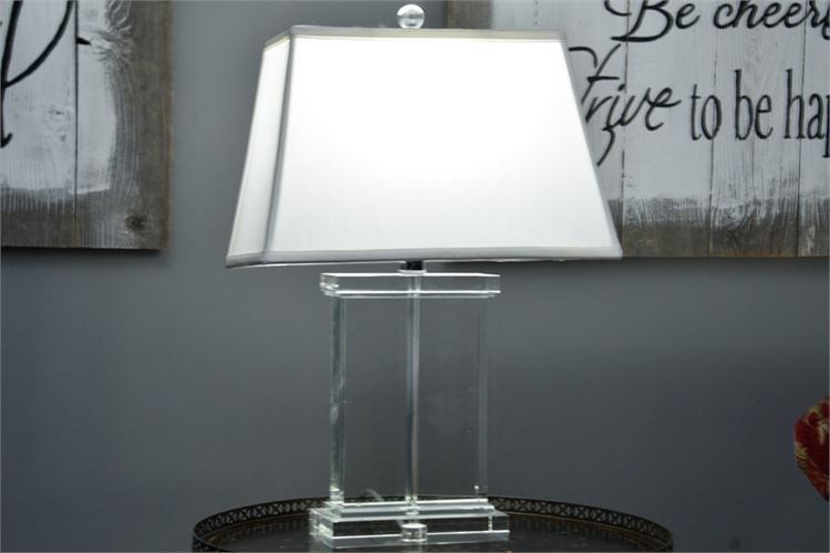 Modern Table Lamp With Shade