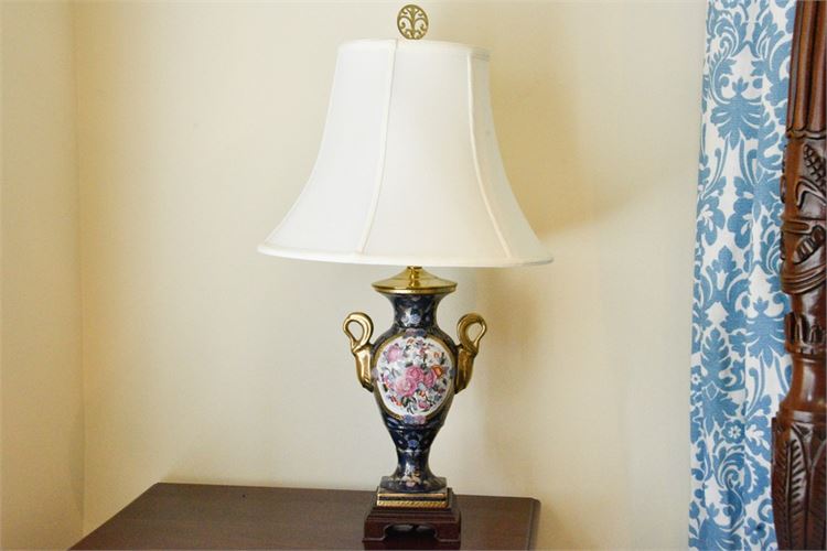 Floral Pattern Table Lamp With Shade