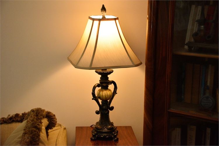 Classical Style Table Lamp