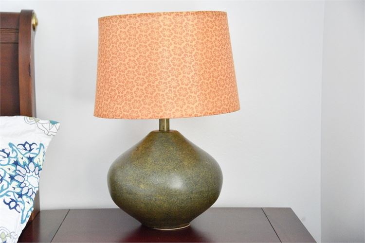 Table Lamp With Floral Pattern Shade