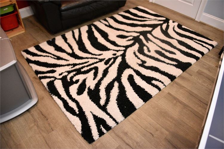 SAFAVIEH "Florida Shag Collection" Zebra Pattern Rug