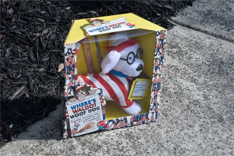 WHERE'S WALDO Woof Dog (NEW IN PACKAGE)