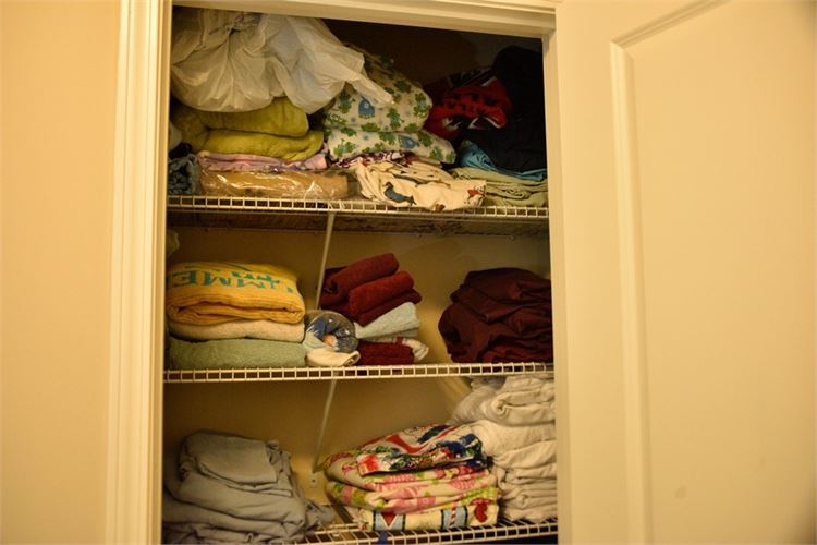 Contents Of Linen Closet