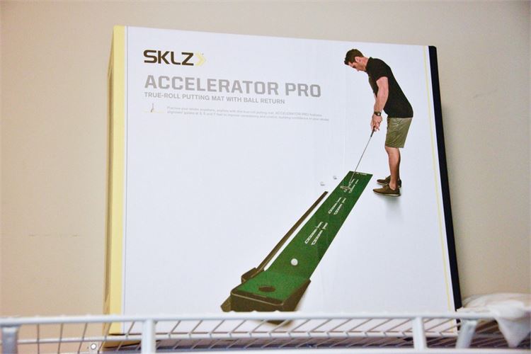 Skill Accelerator Pro Putting Mat With Return