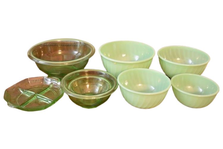 Group Vintage Mixing Bowls Fireking