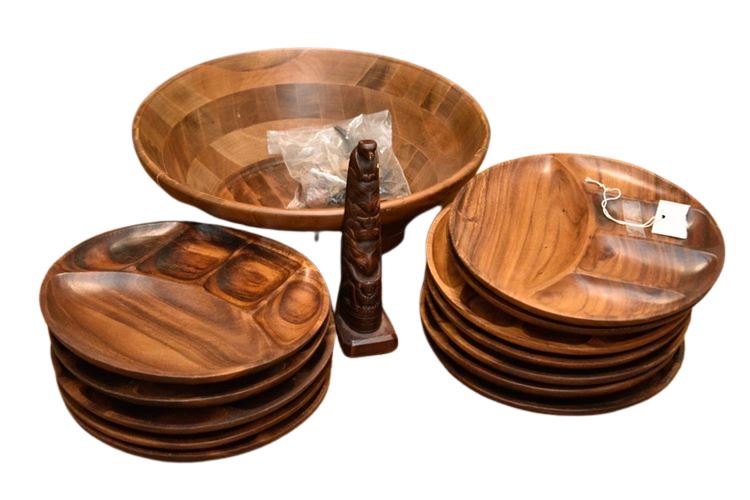 Group Wooden Dishes