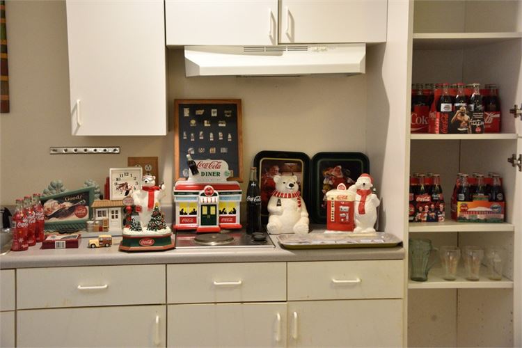 Group COCA COLA Memorabilia