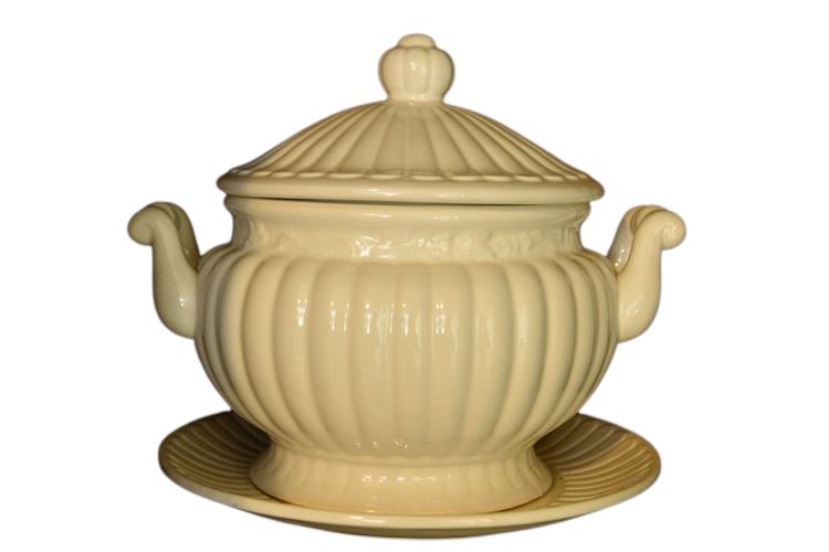 Tureen With Lid and Matching Plate