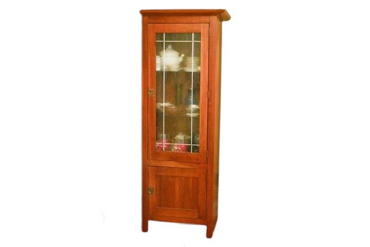 KINCAID FURNITURE Mission Style Display Cabinet