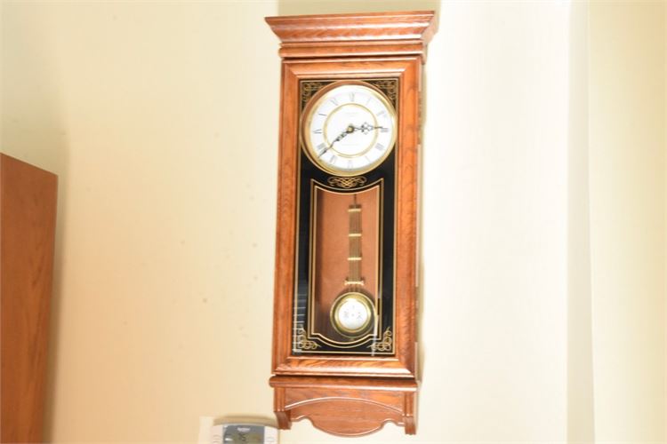 Vintage Verichron 31" Westminster Chime Quartz Pendulum Clock