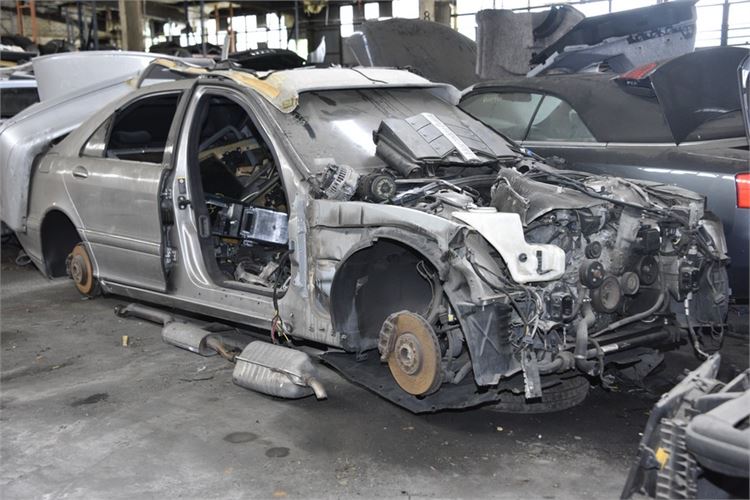 Parts of 2003/04 Mercedes S Class