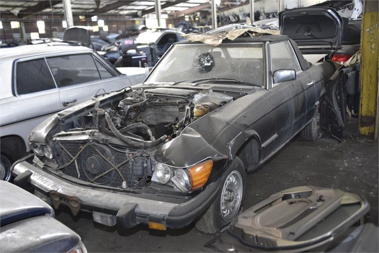 Parts of 1984/85 Mercedes Benz 380 SL