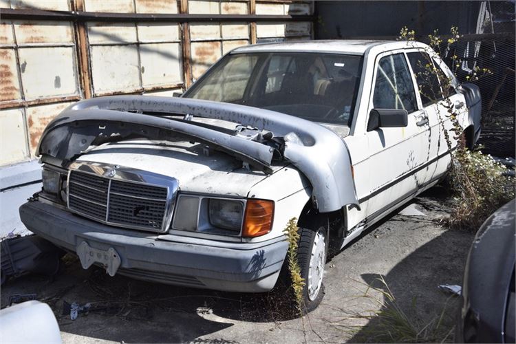 Parts for Mercedes 190E