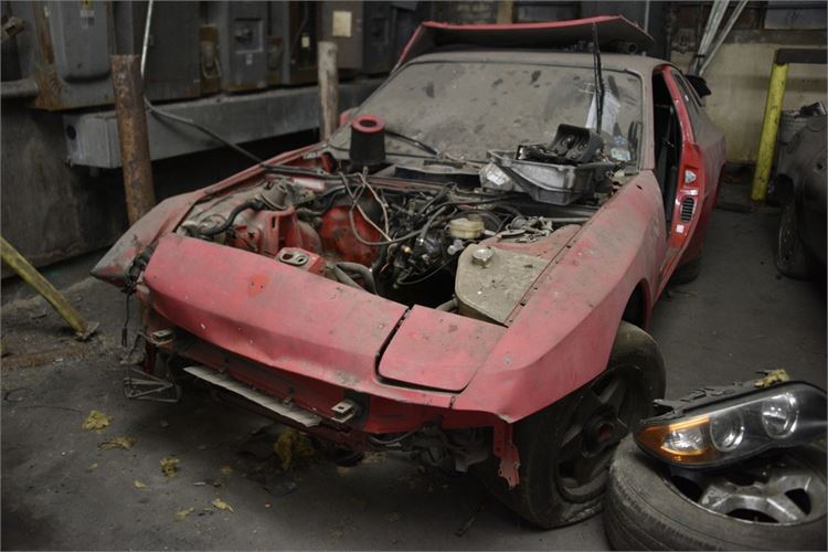 Parts of 1985 Porsche 944