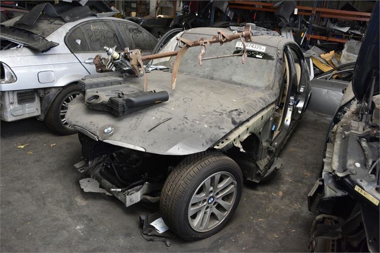 Parts of 2006 BMW 325I