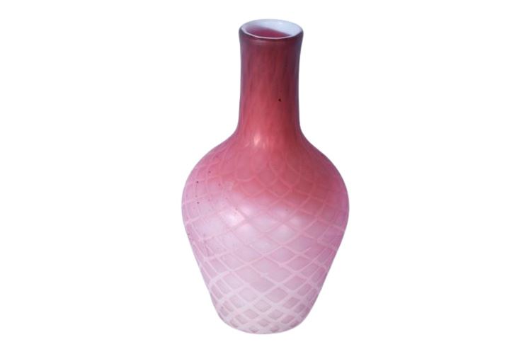 Antique Pink Ombre Quilted Pattern Vase