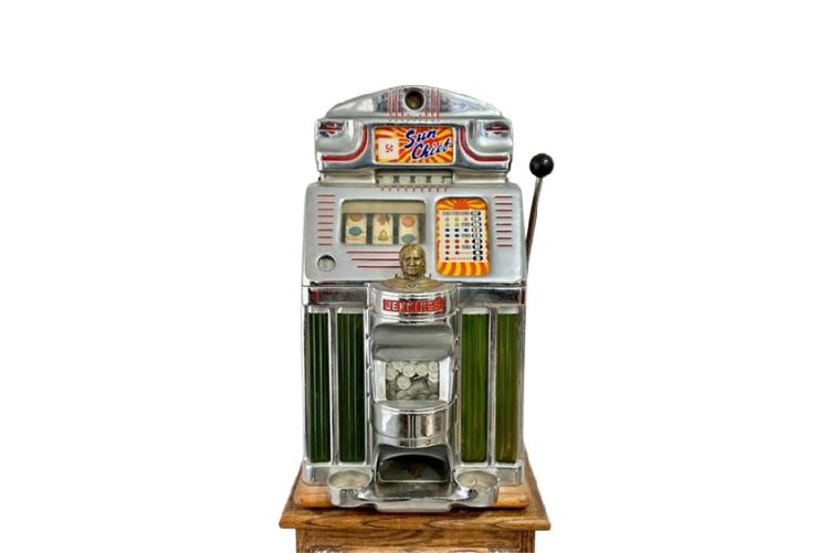 Jennings Chief Slot Machine W/key