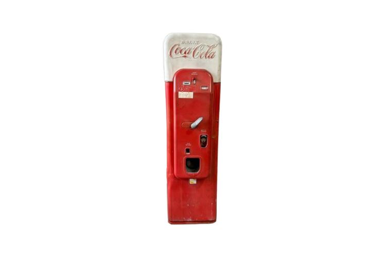 COCA COLA VMC Model 44 Vending Machine